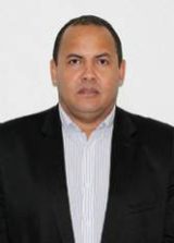 Professor Elço