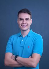 Dr César Maia