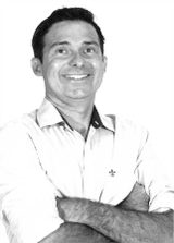 Professor Marcio Moesio