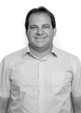 Thales Targino