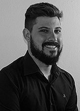 Roger Henrique Petry