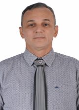 Professor Salatiel
