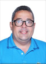 Dr Léo