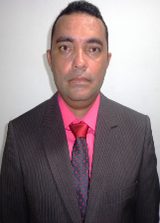 Professor e Adv Uziel Meneses