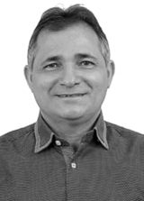 Professor Daniel Maciel