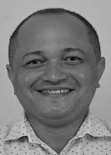 Dr. Ricardo Ferreira