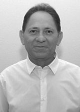 Carlos César