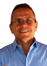 Dino Moraes