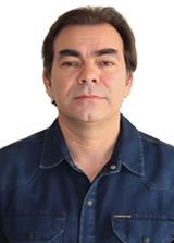 Professor André