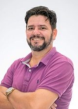 Professor Adilson