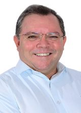 Roberto Viana