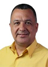 Neném Oliveira