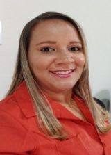 Mônica Santos