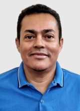 Professor Adilson