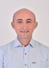 Professor Evelton
