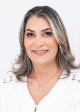 Cláudia Quirino